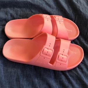Martini Pink Freedom Moses Slip-ons